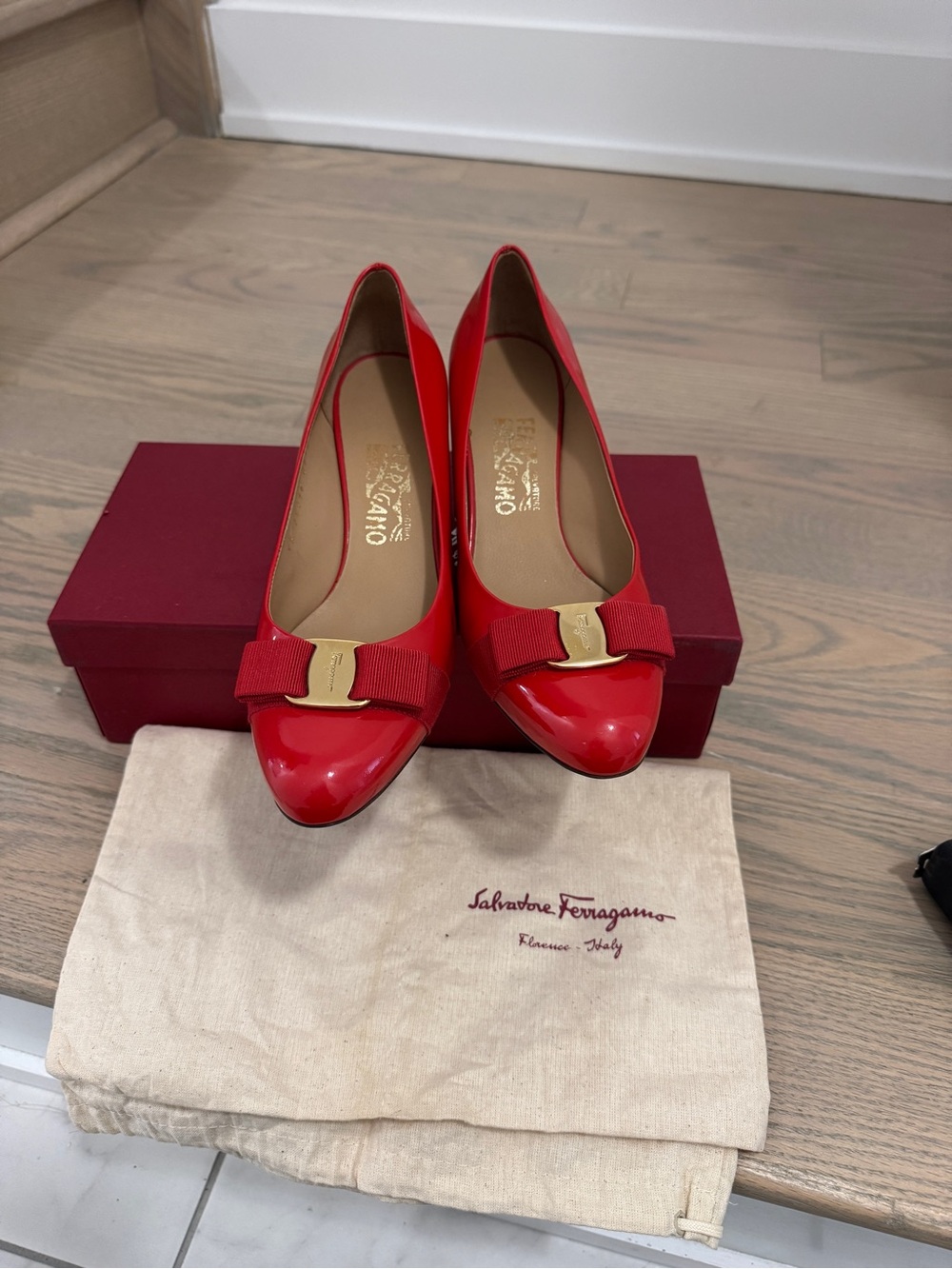 Salvatore Ferragamo Red Patent(Carla 55)